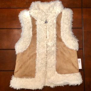 ✨Old Navy Suede & Sherpa Vest✨